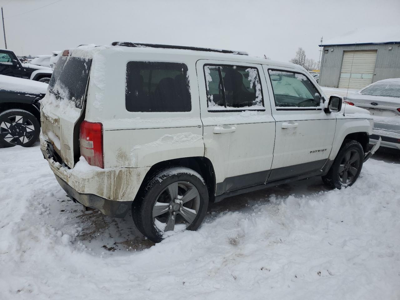 2015 Jeep Liberty (Patriot) - Image 3