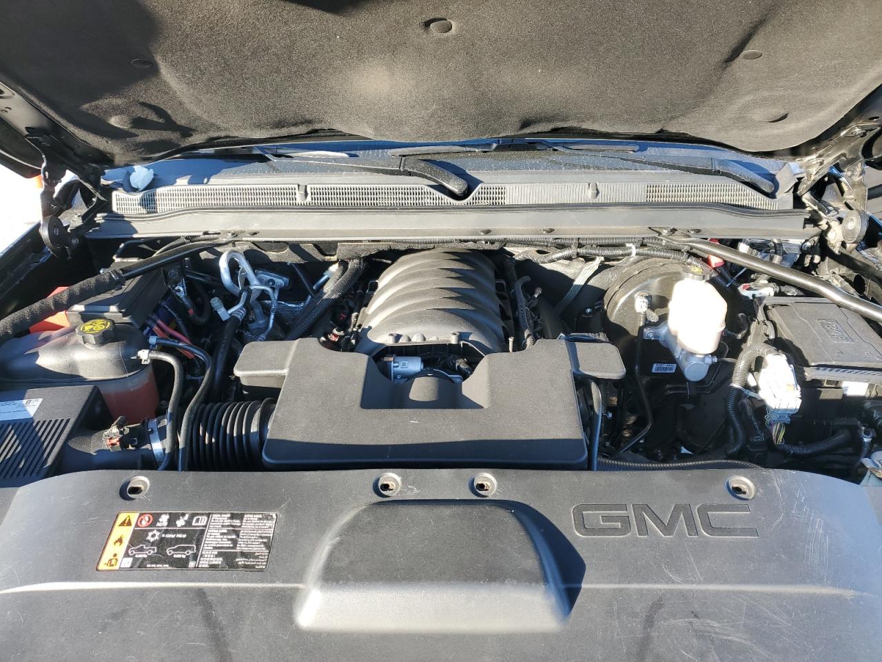 2019 GMC Yukon - Image 11