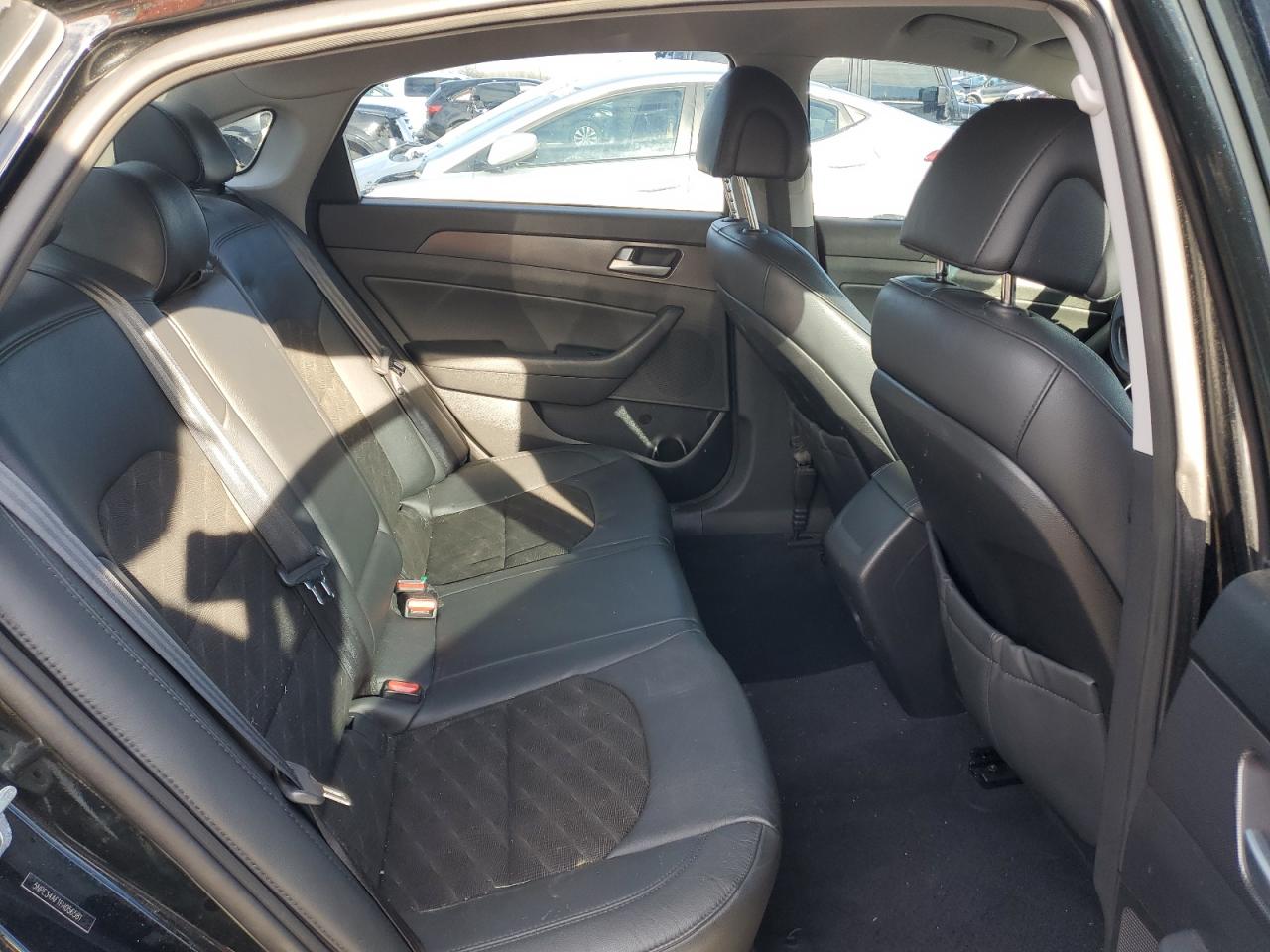 2015 Hyundai Sonata - Image 10