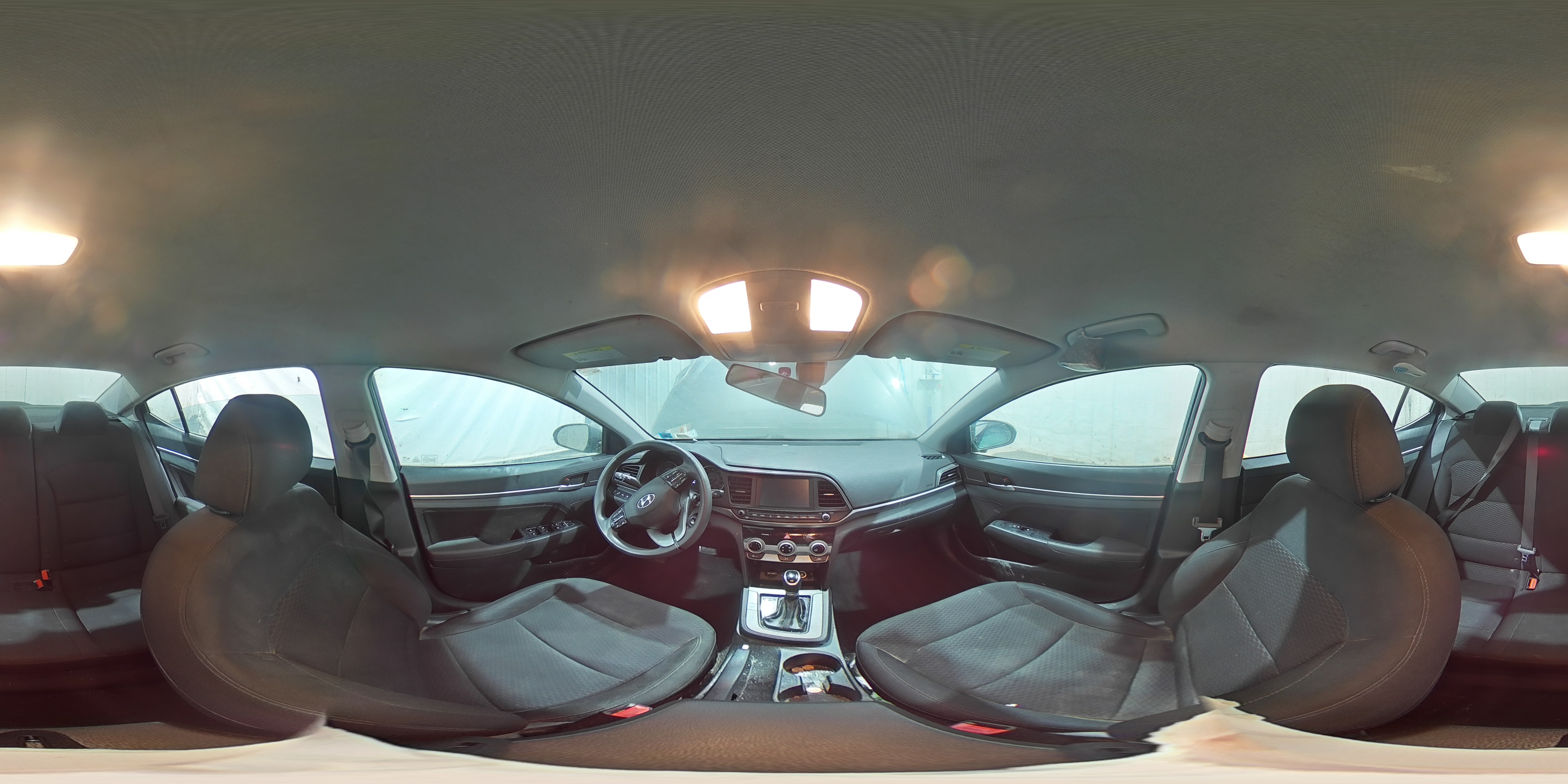2019 Hyundai Elantra - Image 14