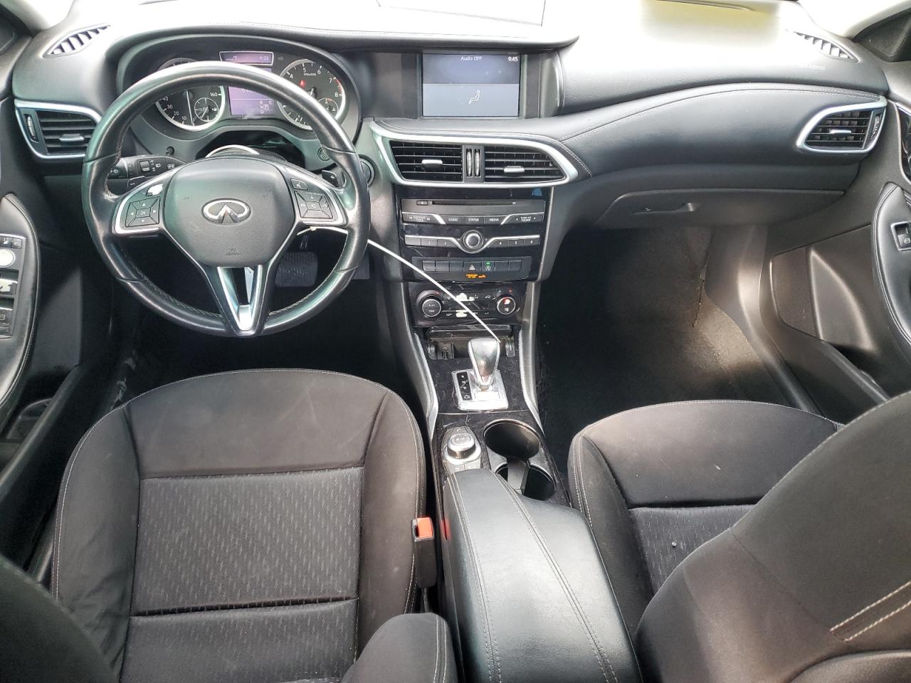 2018 Infiniti QX30 - Image 8