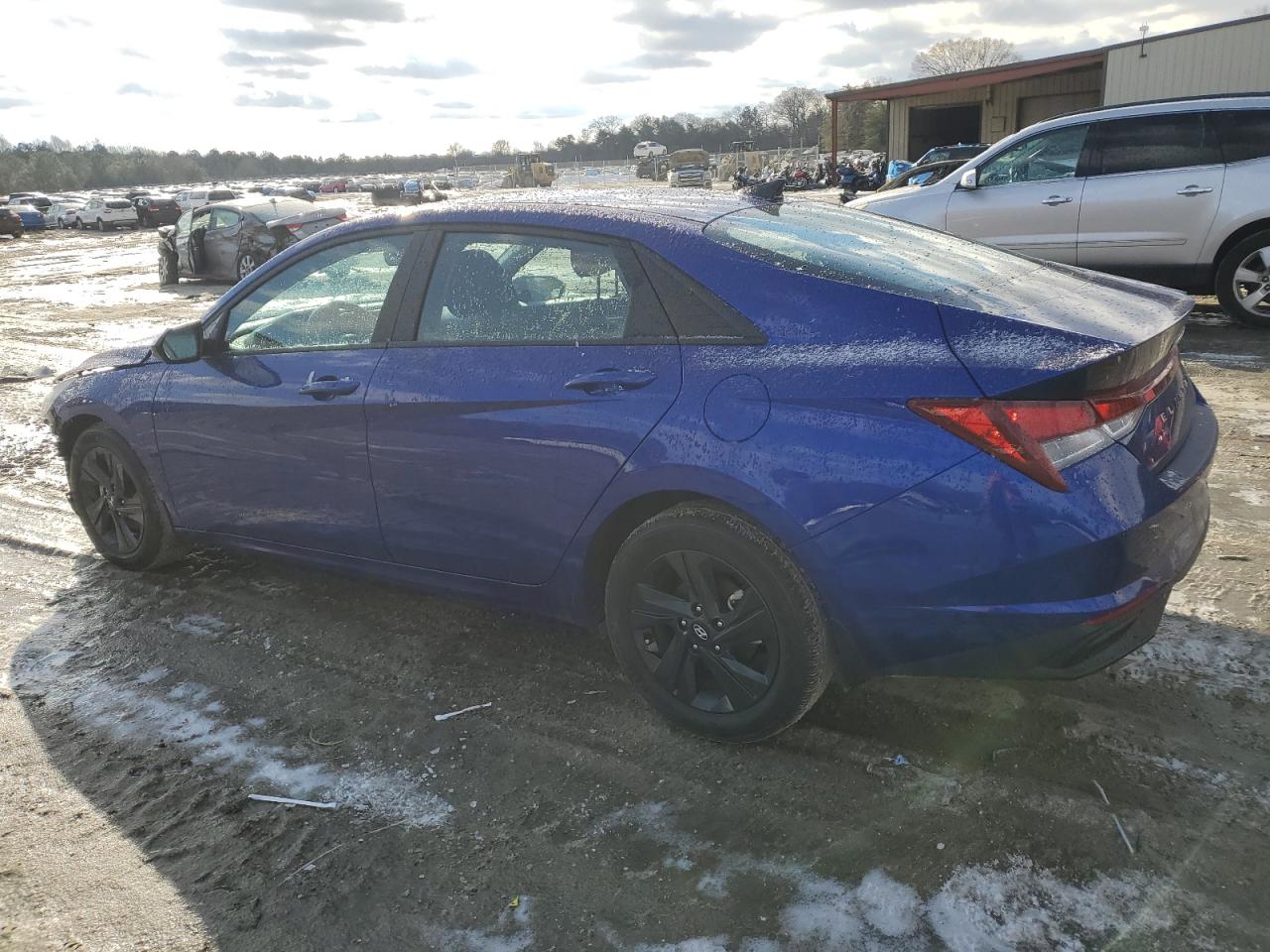 2023 Hyundai Elantra - Image 2