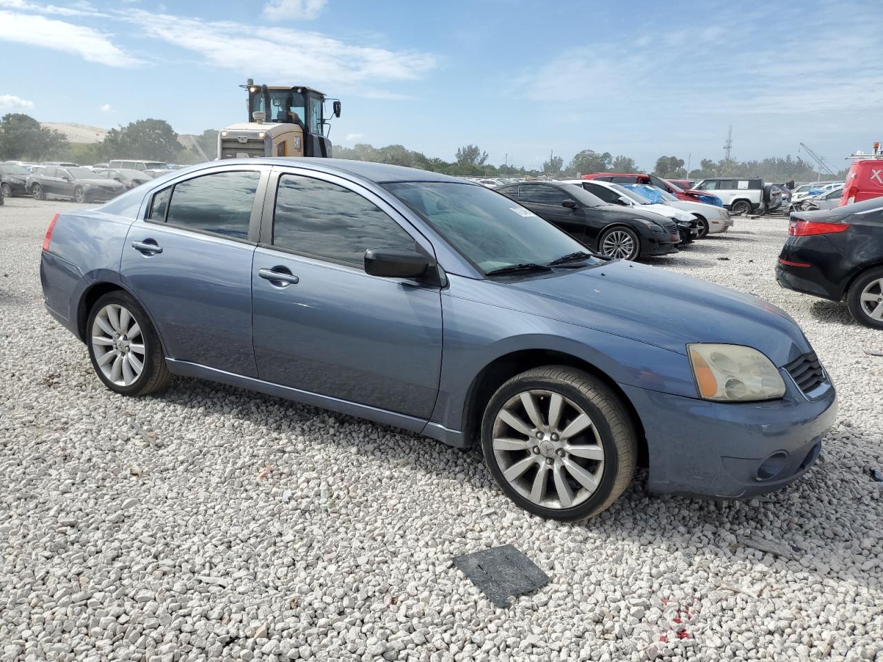 2008 Mitsubishi Galant - Image 4