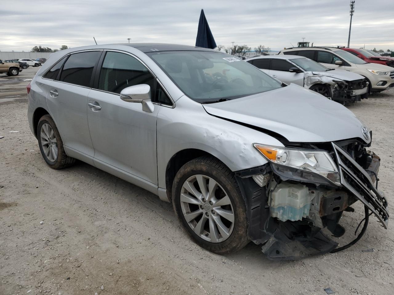 2013 Toyota Venza - Image 4