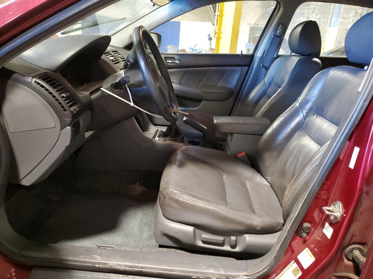 2004 Honda Accord - Image 7