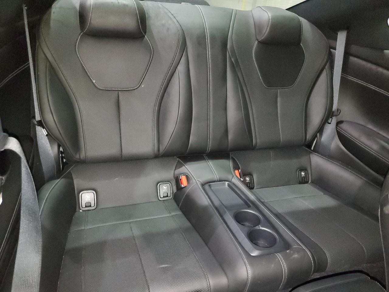 2020 Infiniti Q60 - Image 10