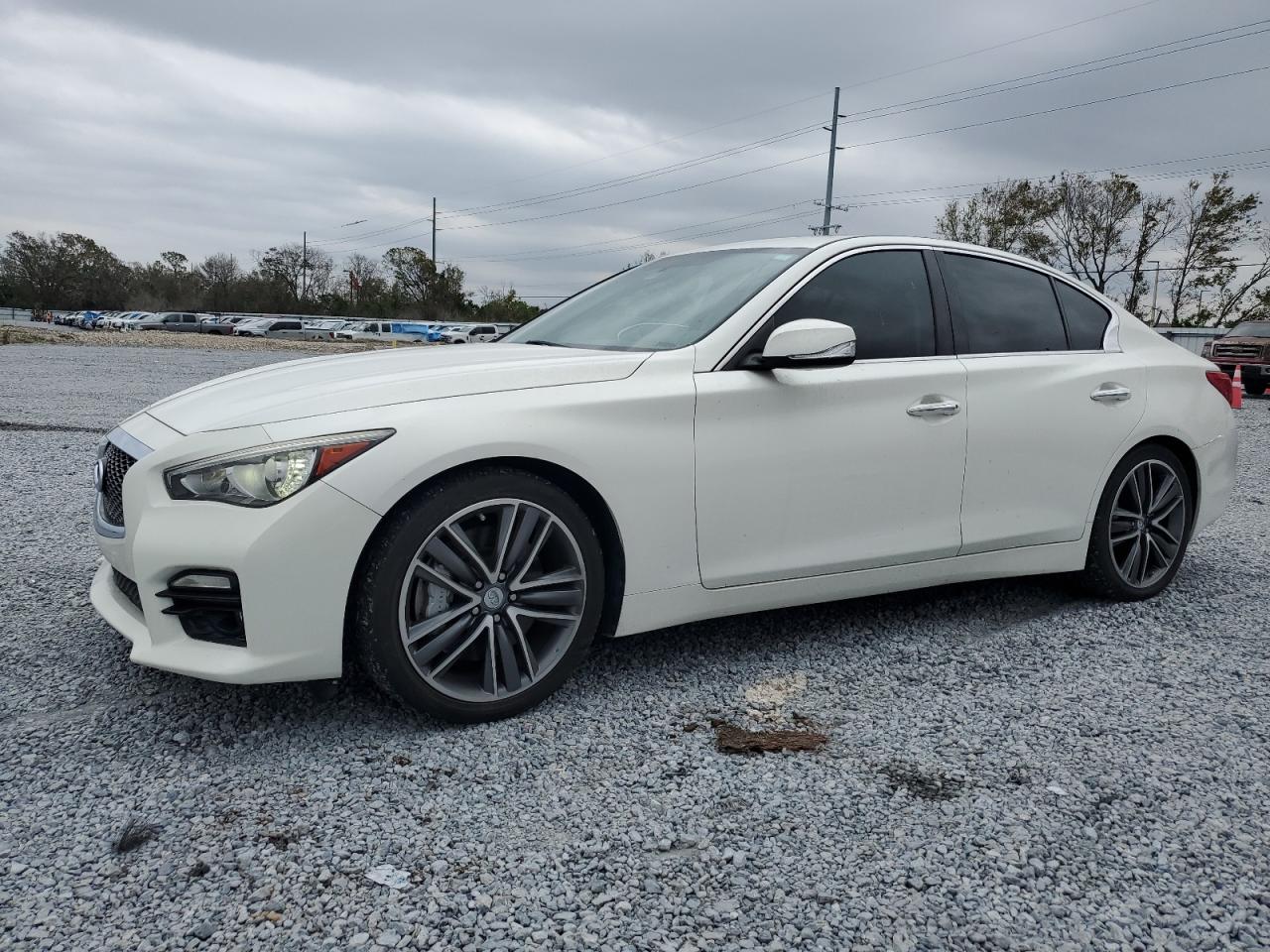 VIN JN1AV7AP0EM692306 2014 INFINITI Q50 no.1