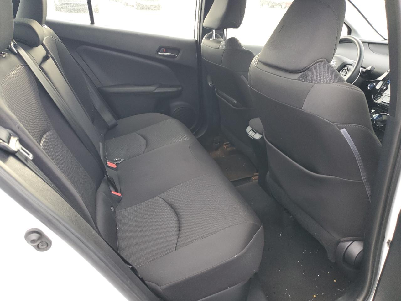 2019 Toyota Prius - Image 10