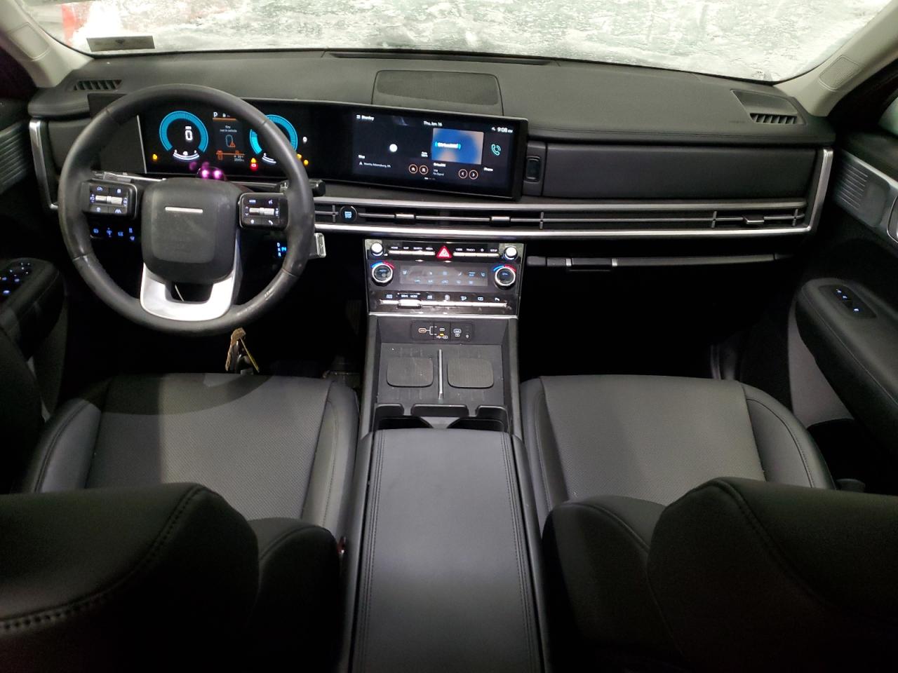 2024 Hyundai Santa Fe - Image 8