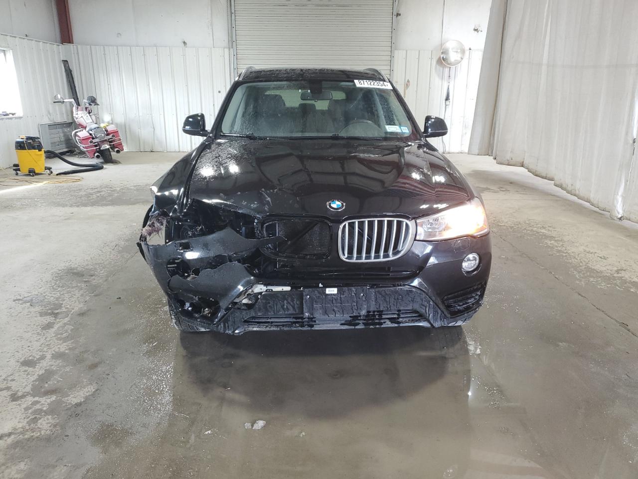 VIN 5UXWX9C3XH0W77275 2017 BMW X3 no.5