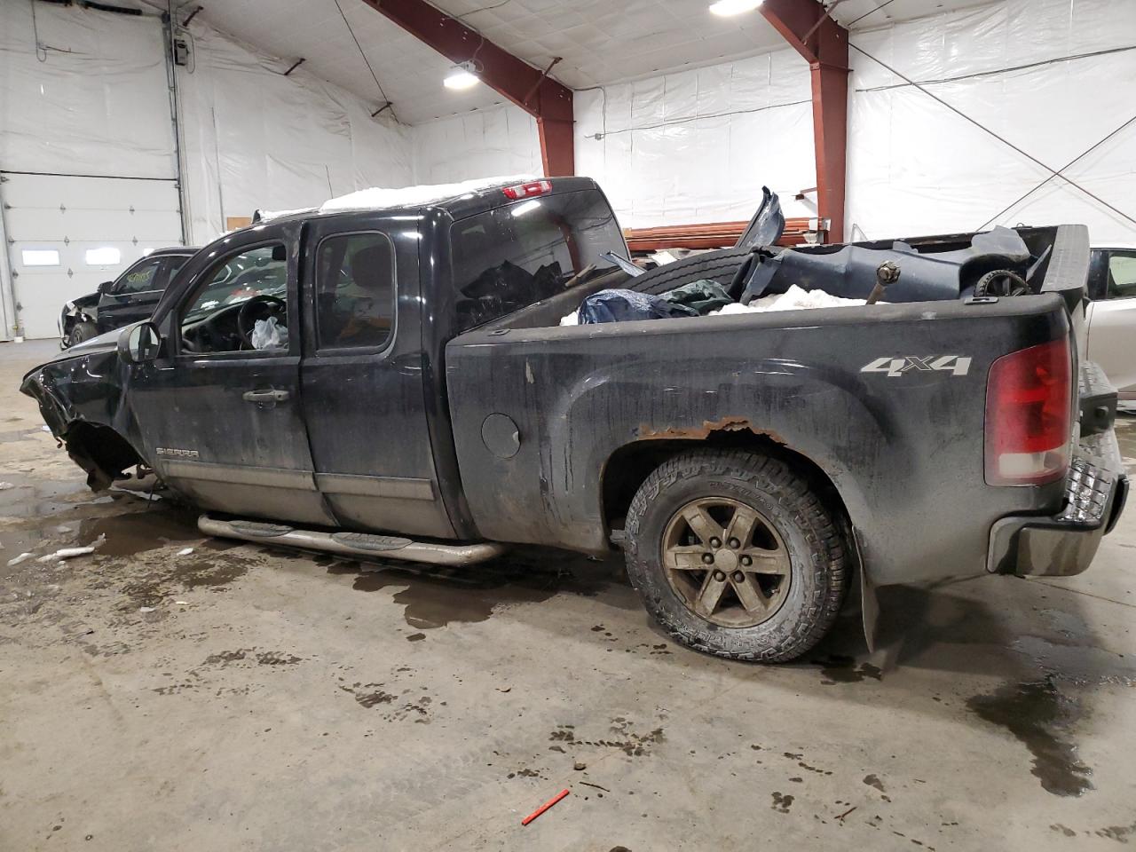 2013 GMC Sierra - Image 2