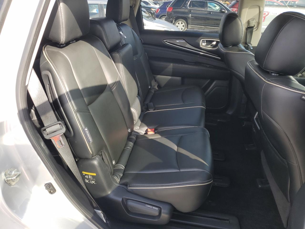 2019 Infiniti QX60 - Image 11