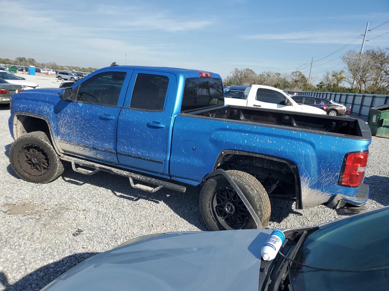 2015 GMC Sierra - Image 2