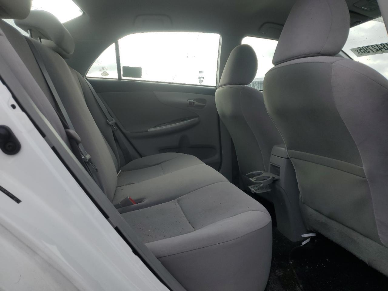 2011 Toyota Corolla - Image 10