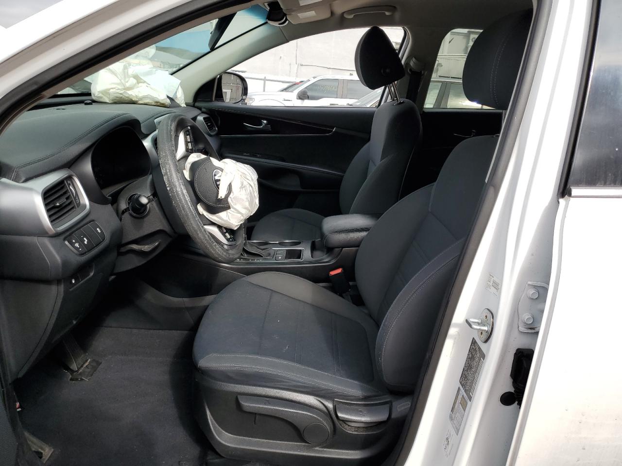 2019 Kia Sorento - Image 7