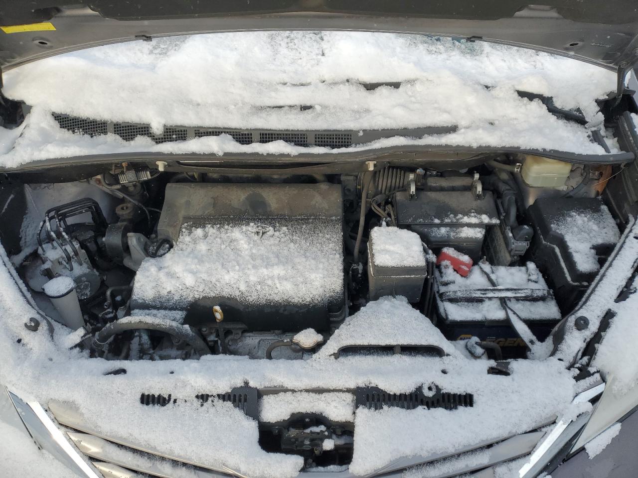 2015 Toyota Sienna - Image 12