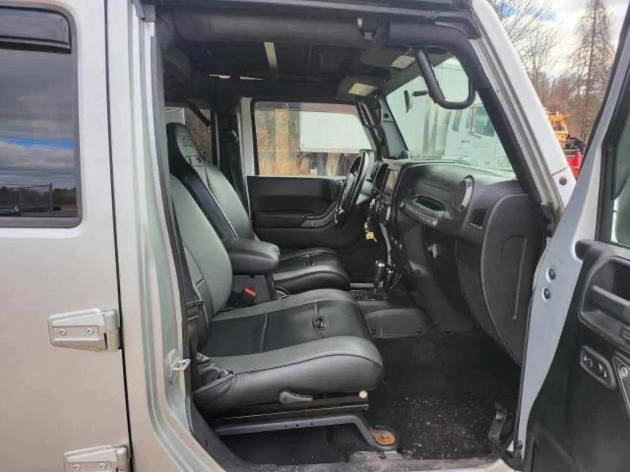 2011 Jeep Wrangler Unlimited Sport VIN: 1J4HA3H16BL500982 Lot: 88174495