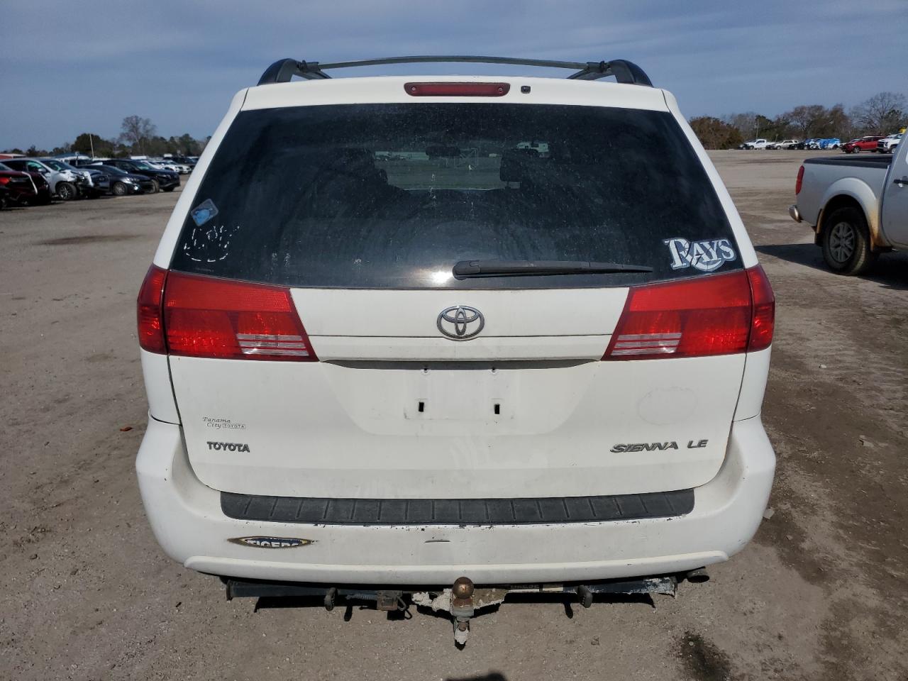 2004 Toyota Sienna - Image 6