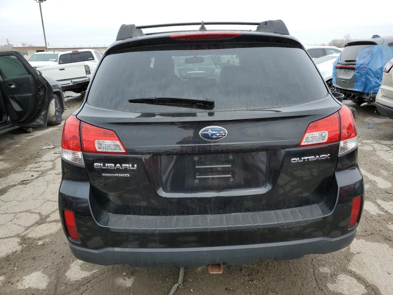 2014 Subaru Outback - Image 6