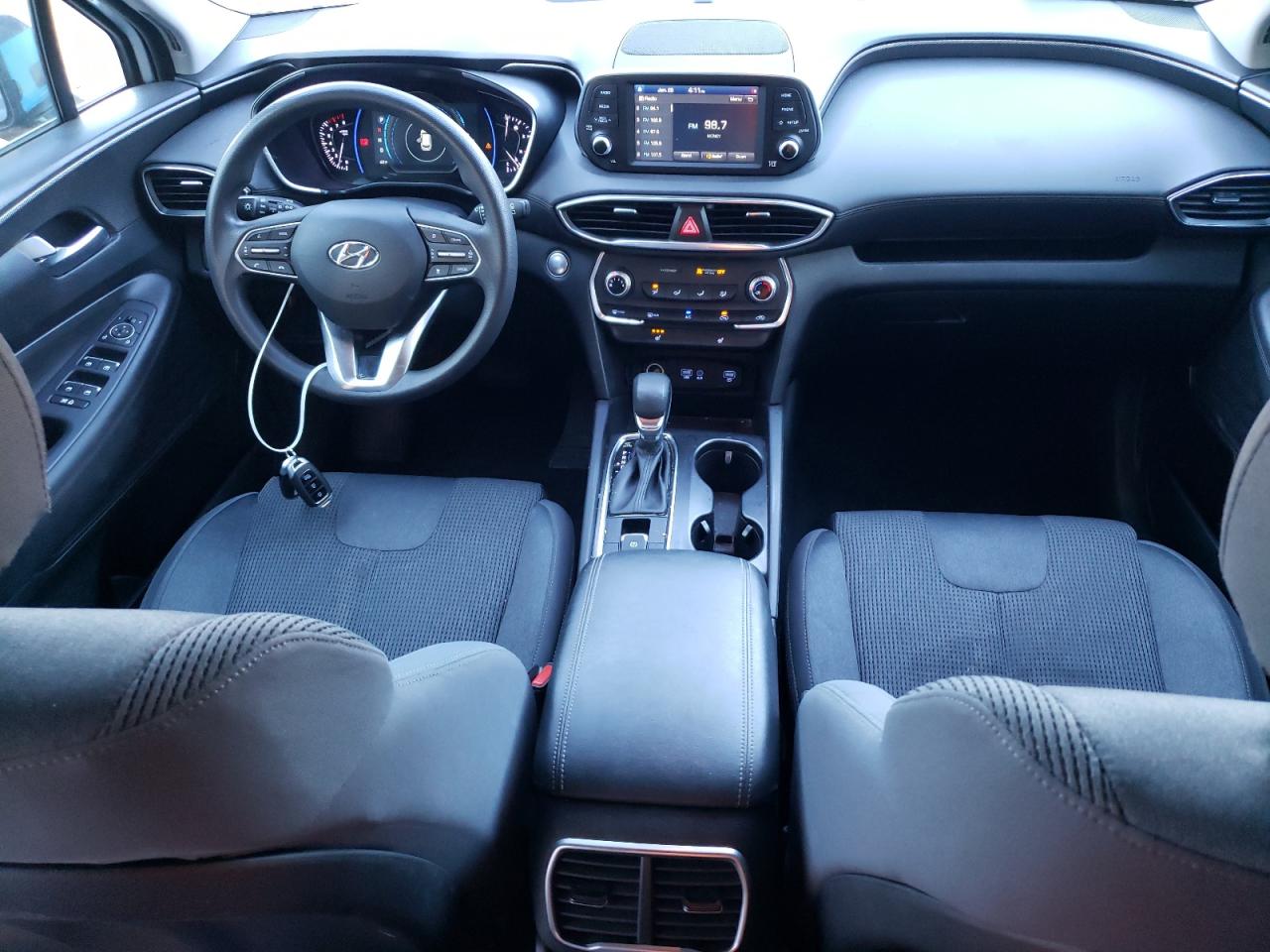 2020 Hyundai Santa Fe - Image 8