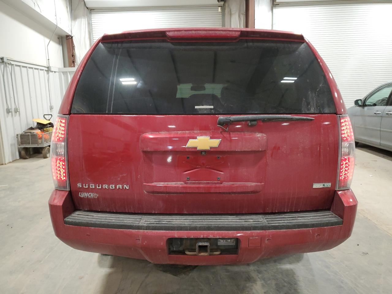 2012 Chevrolet Suburban - Image 6