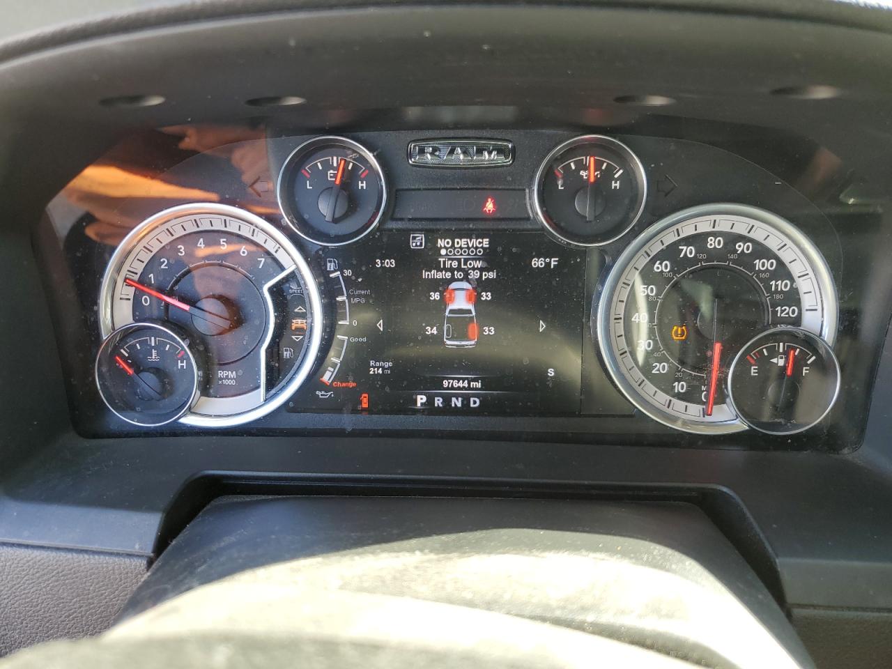 2017 RAM 1500 - Image 9