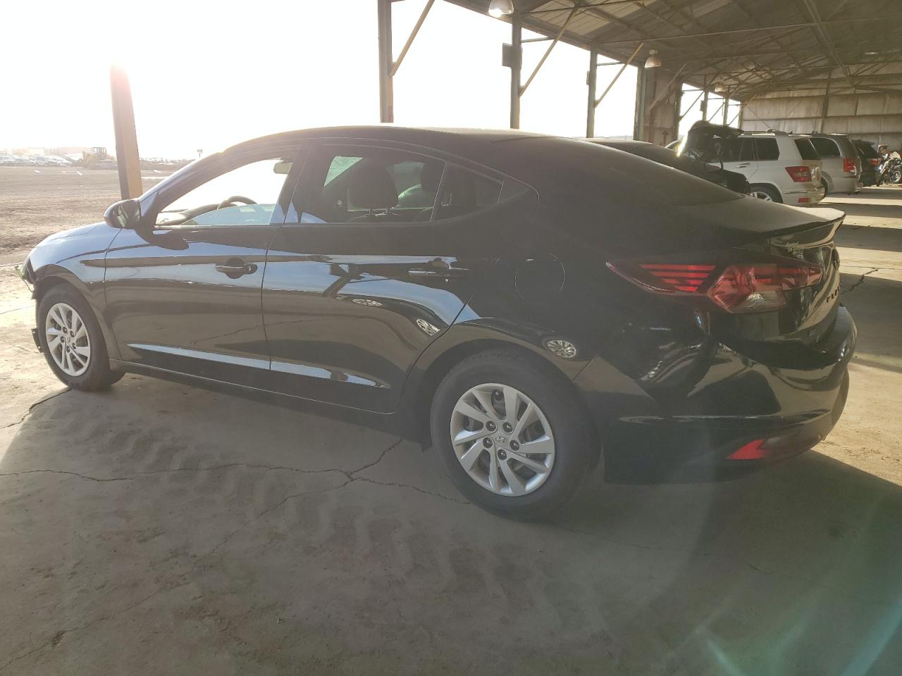 2020 Hyundai Elantra - Image 2