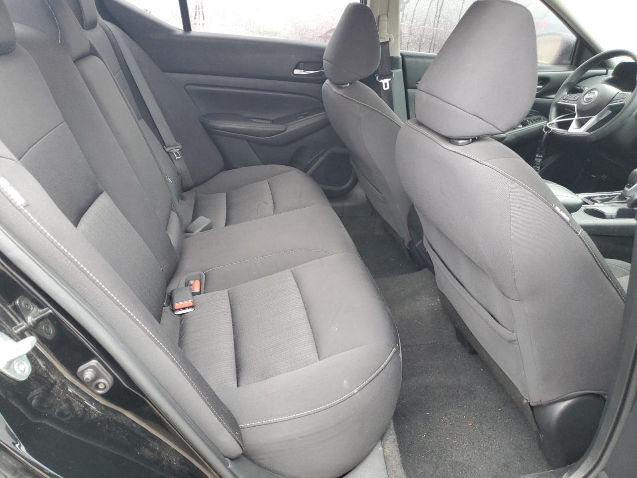 2020 Nissan Altima - Image 10
