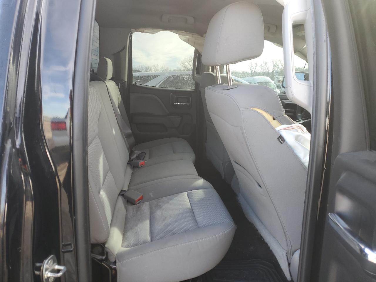 2017 GMC Sierra - Image 10