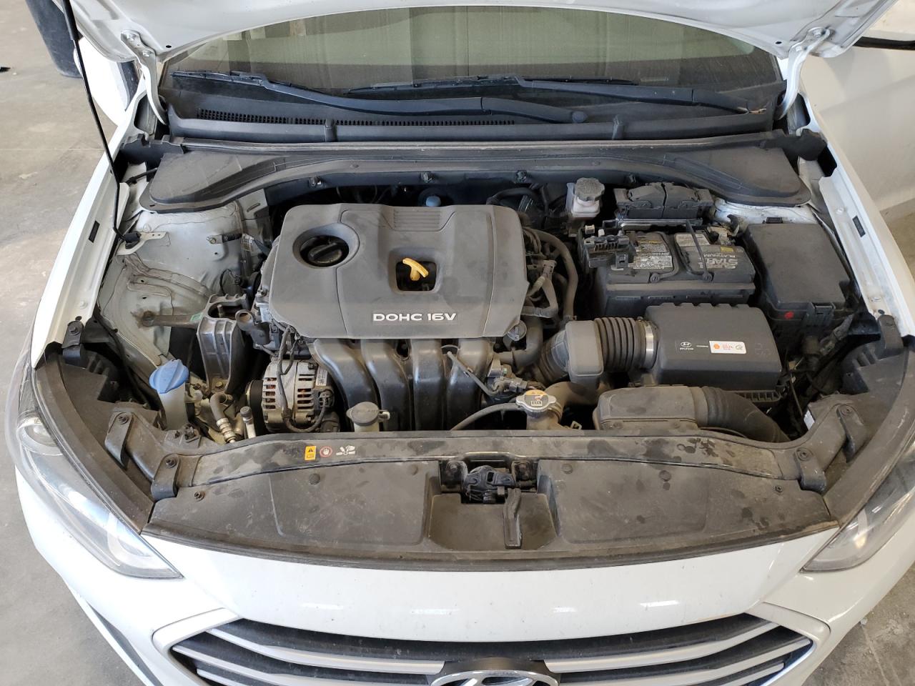 2018 Hyundai Elantra - Image 12