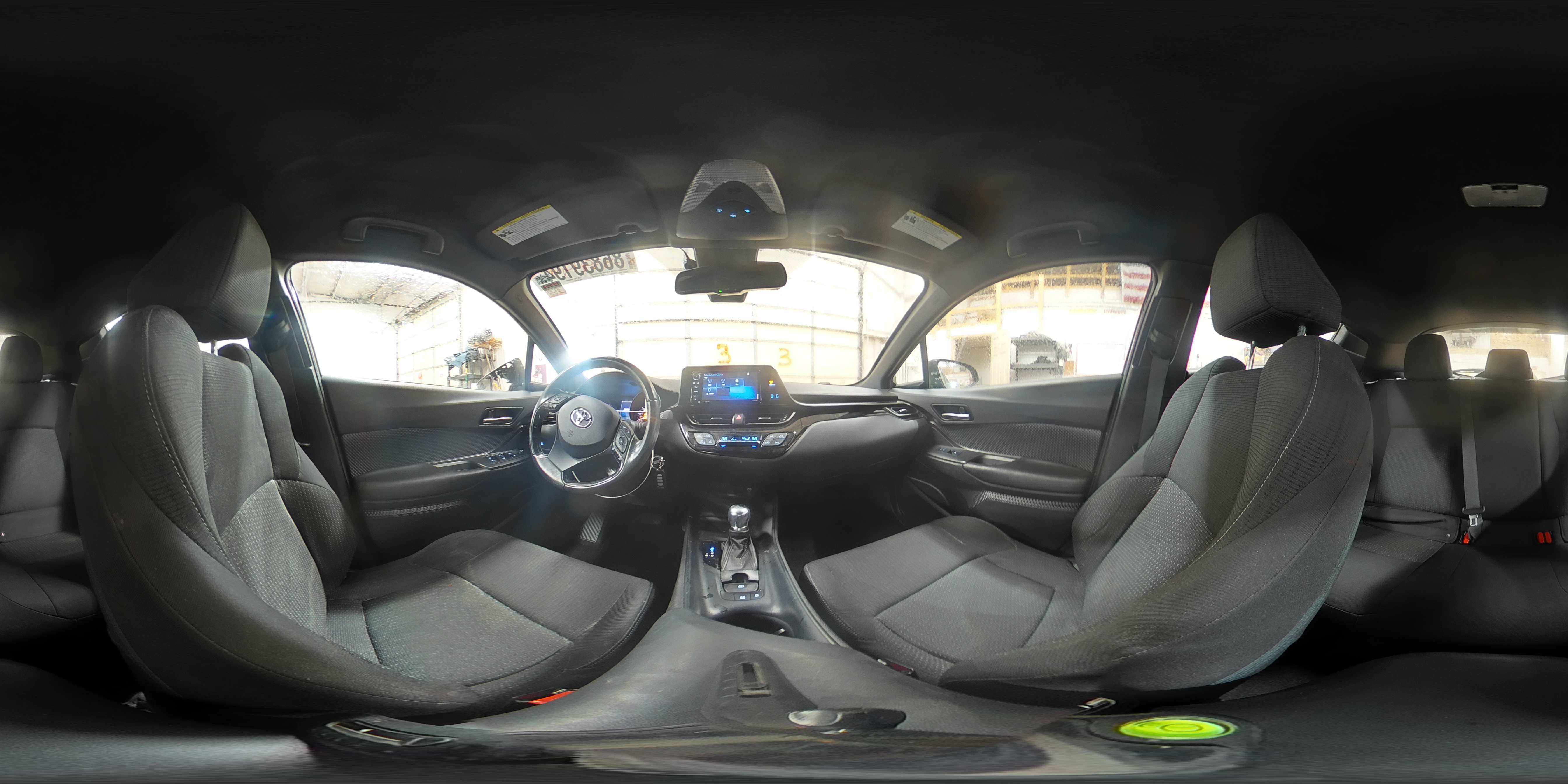 2018 Toyota C-HR - Image 13