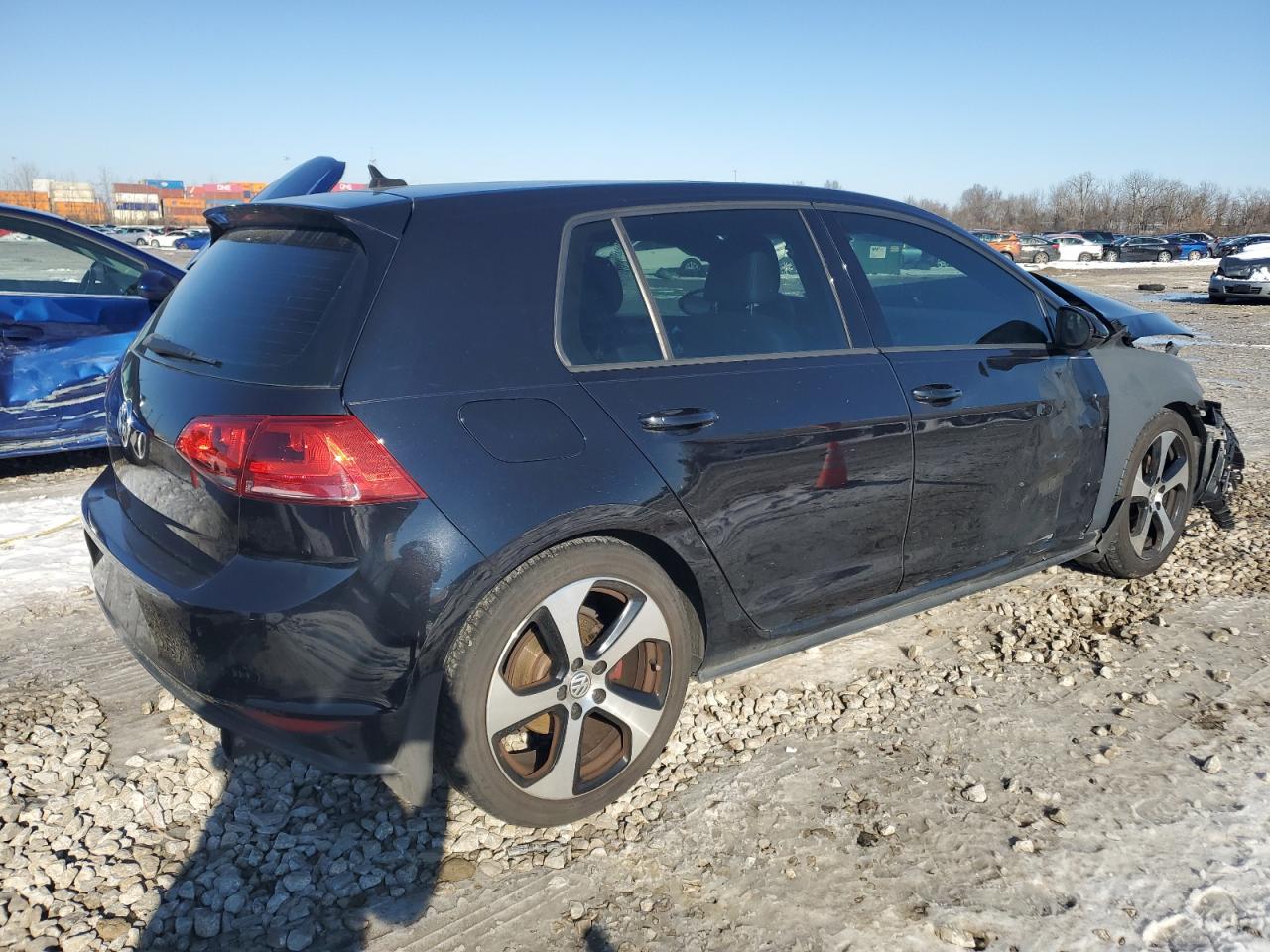 2015 Volkswagen GTI - Image 3