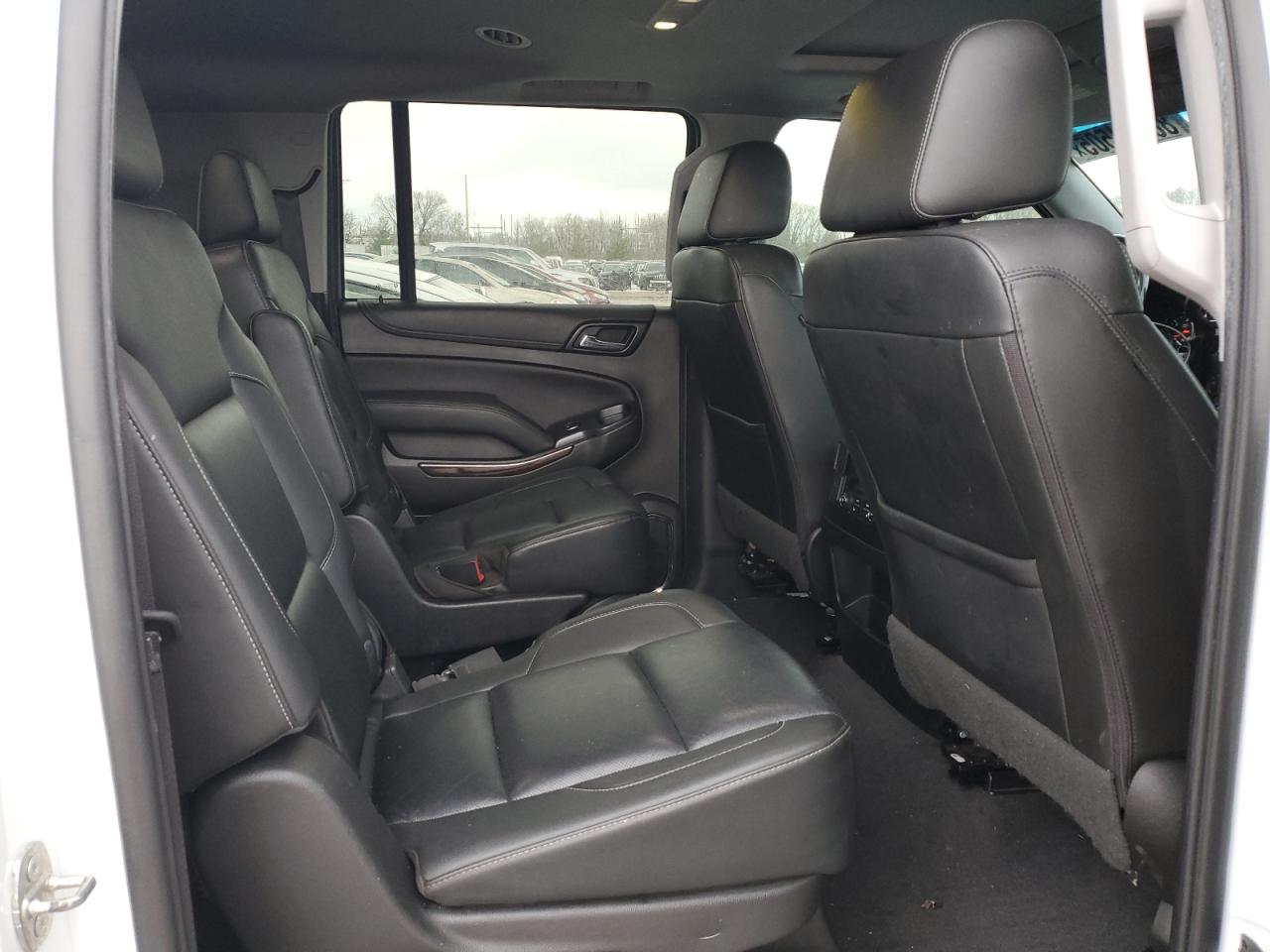 2019 GMC Yukon - Image 11