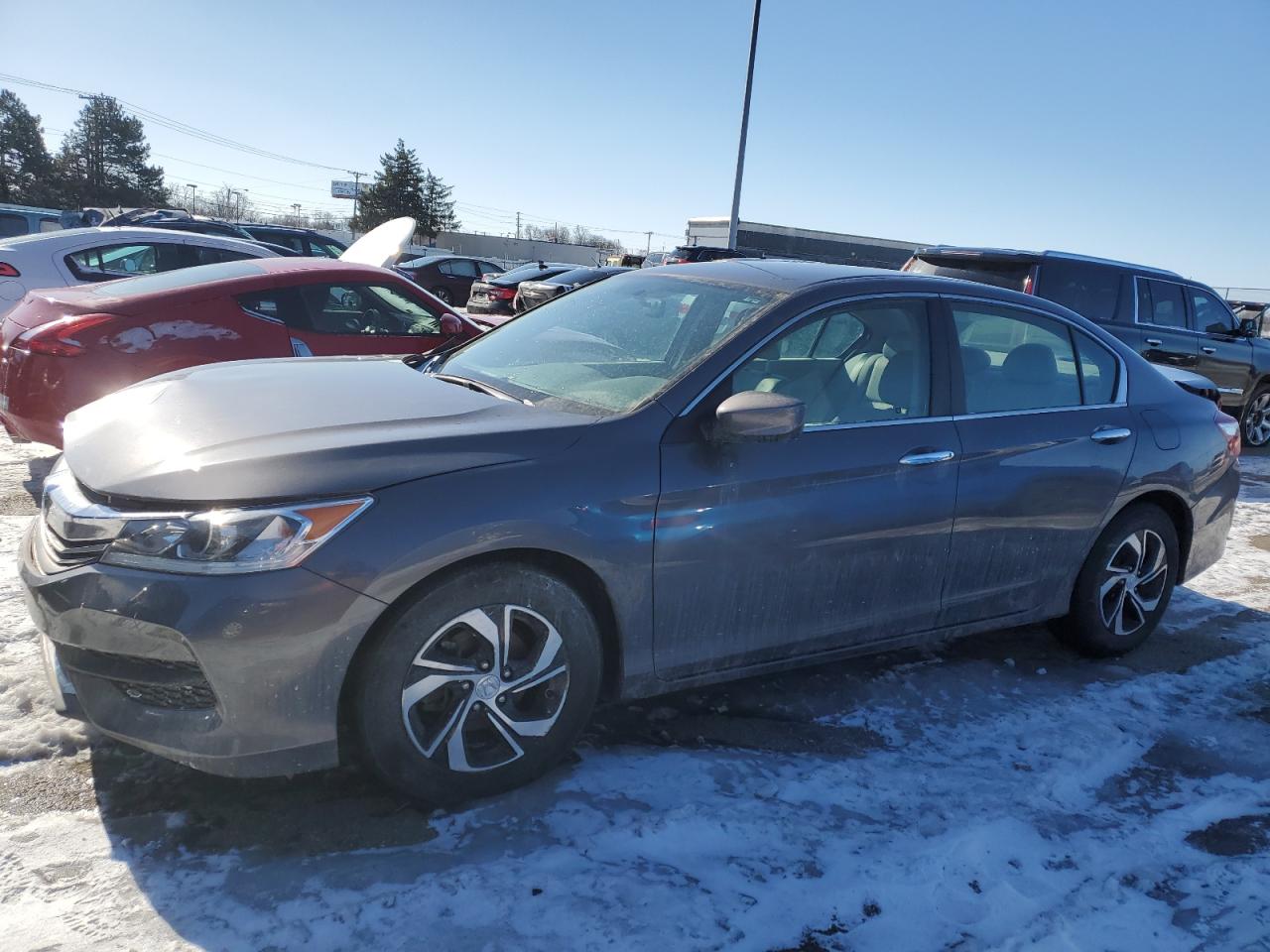 VIN 1HGCR2F37HA287487 2017 HONDA ACCORD no.1