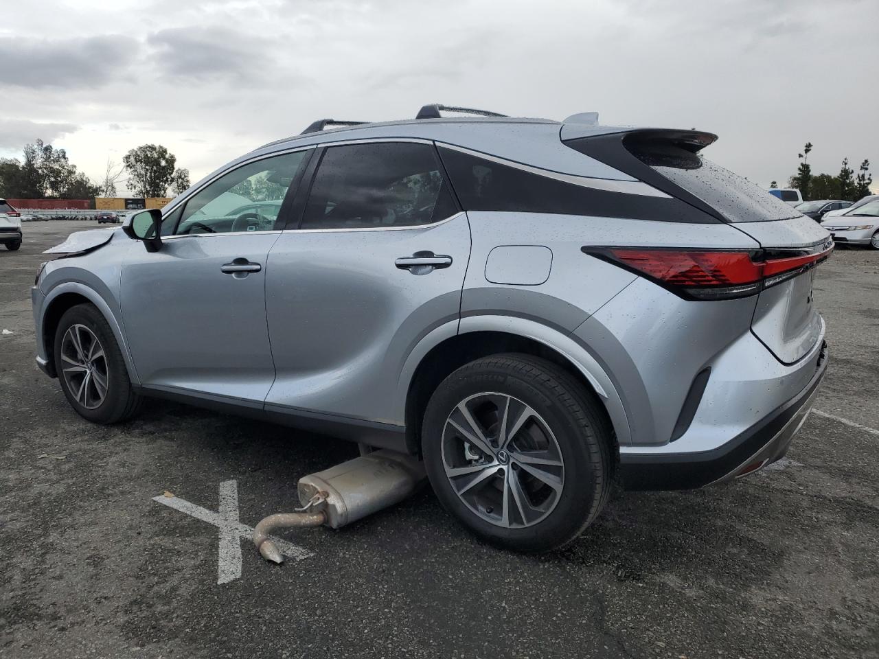 2023 Lexus RX - Image 2