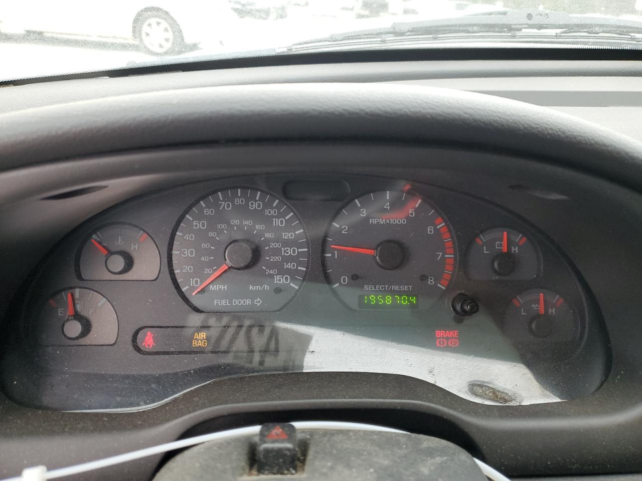 2002 Ford Mustang - Image 9