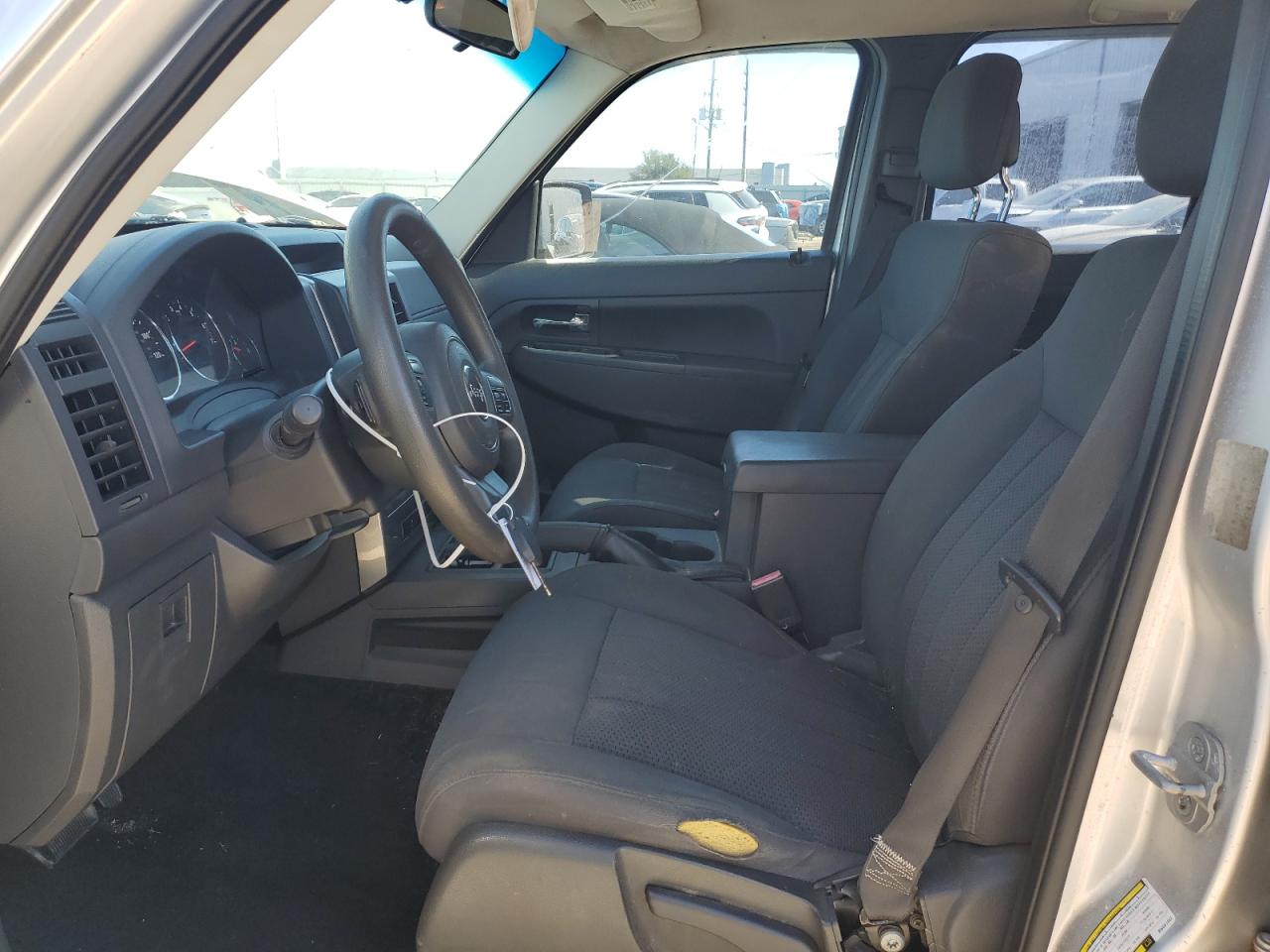 2011 Jeep Liberty (North America) - Image 7