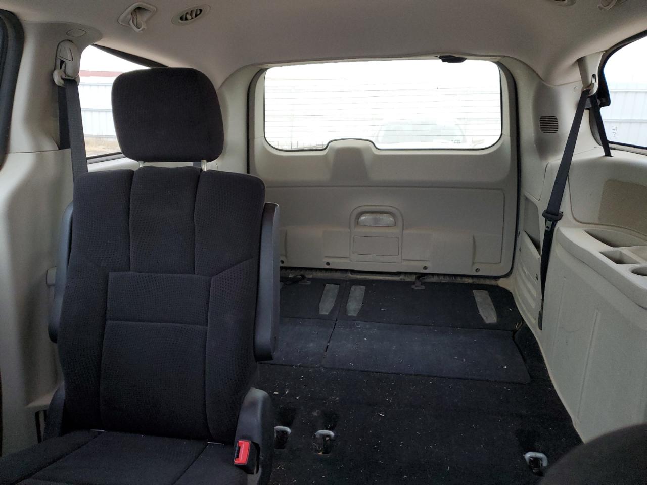 2013 Dodge Caravan - Image 10