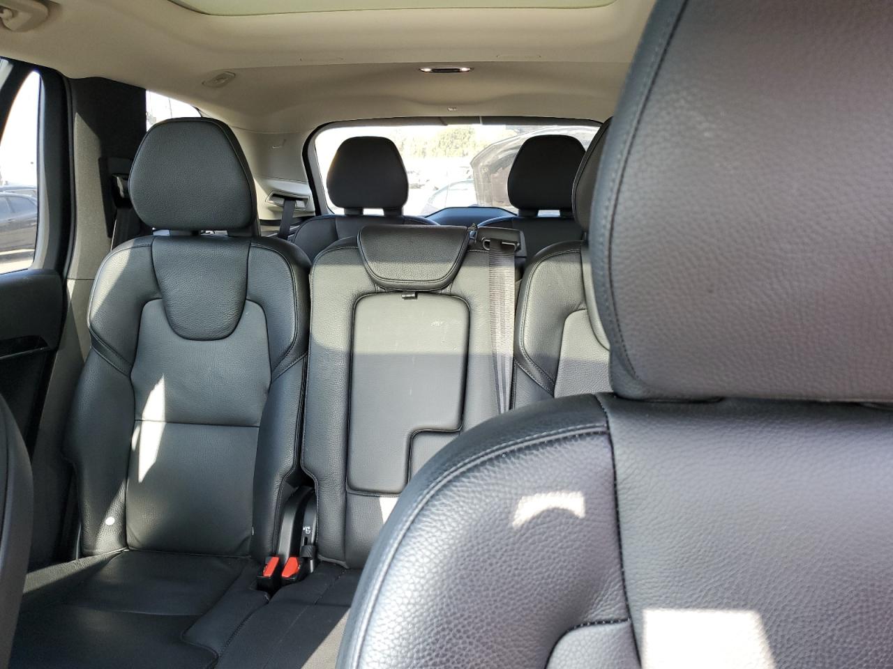 2019 Volvo XC90 - Image 10
