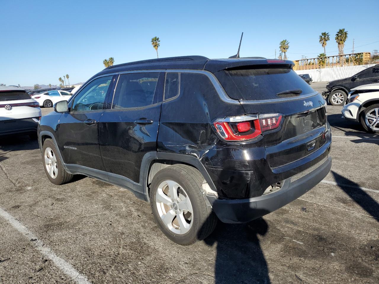 2018 Jeep Compass - Image 2
