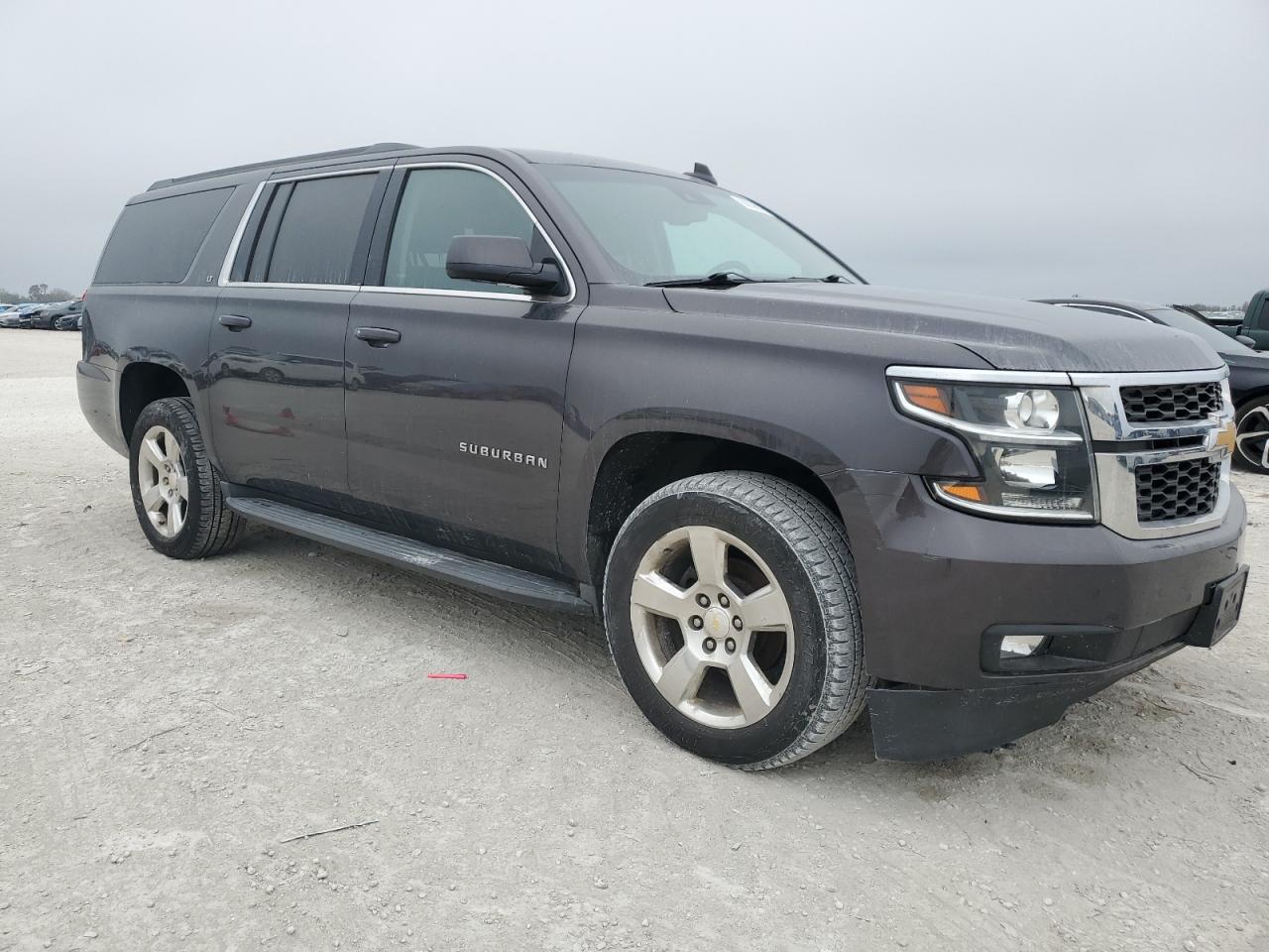 2016 Chevrolet Suburban - Image 4