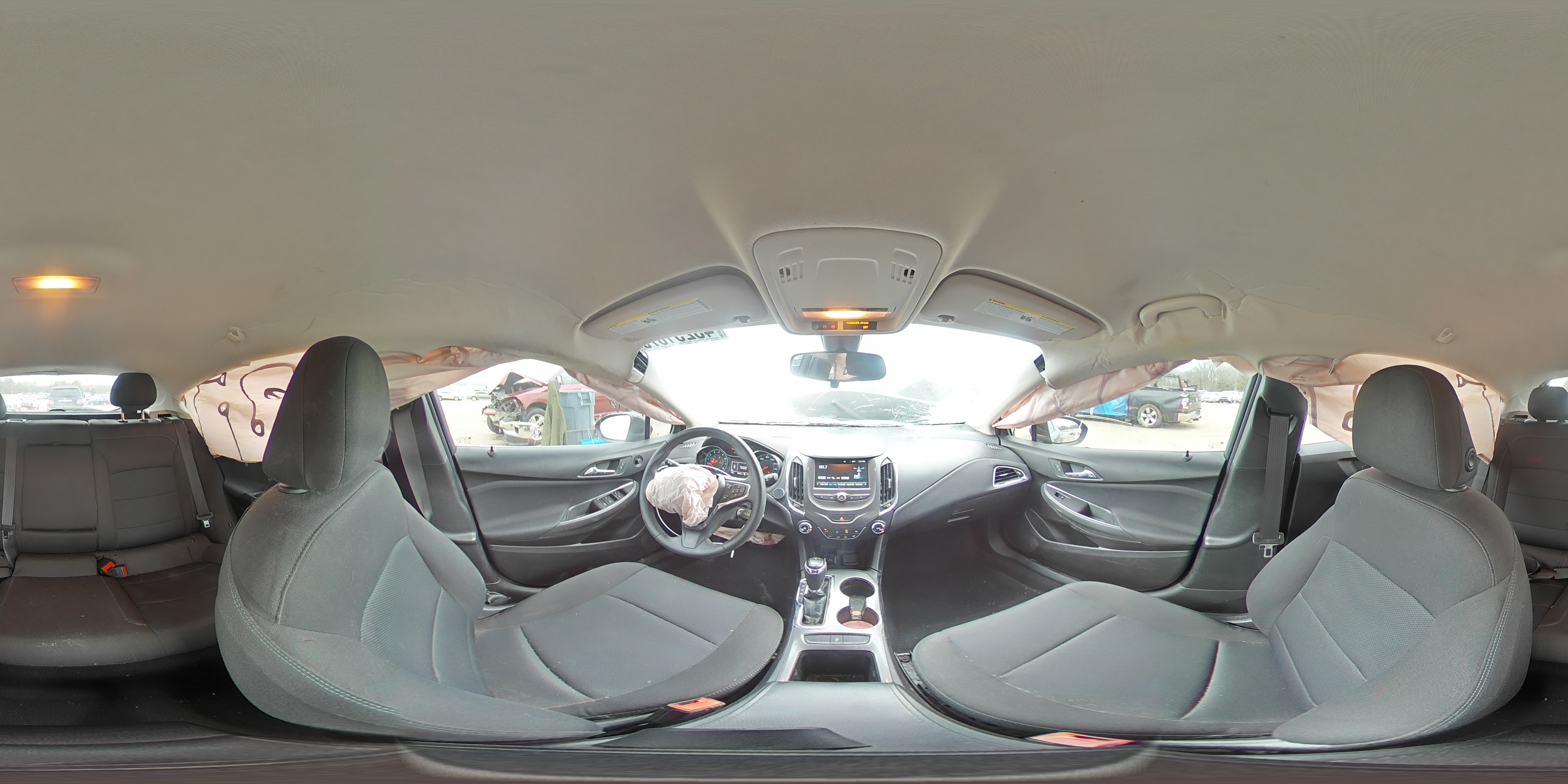 2018 Chevrolet Cruze - Image 13