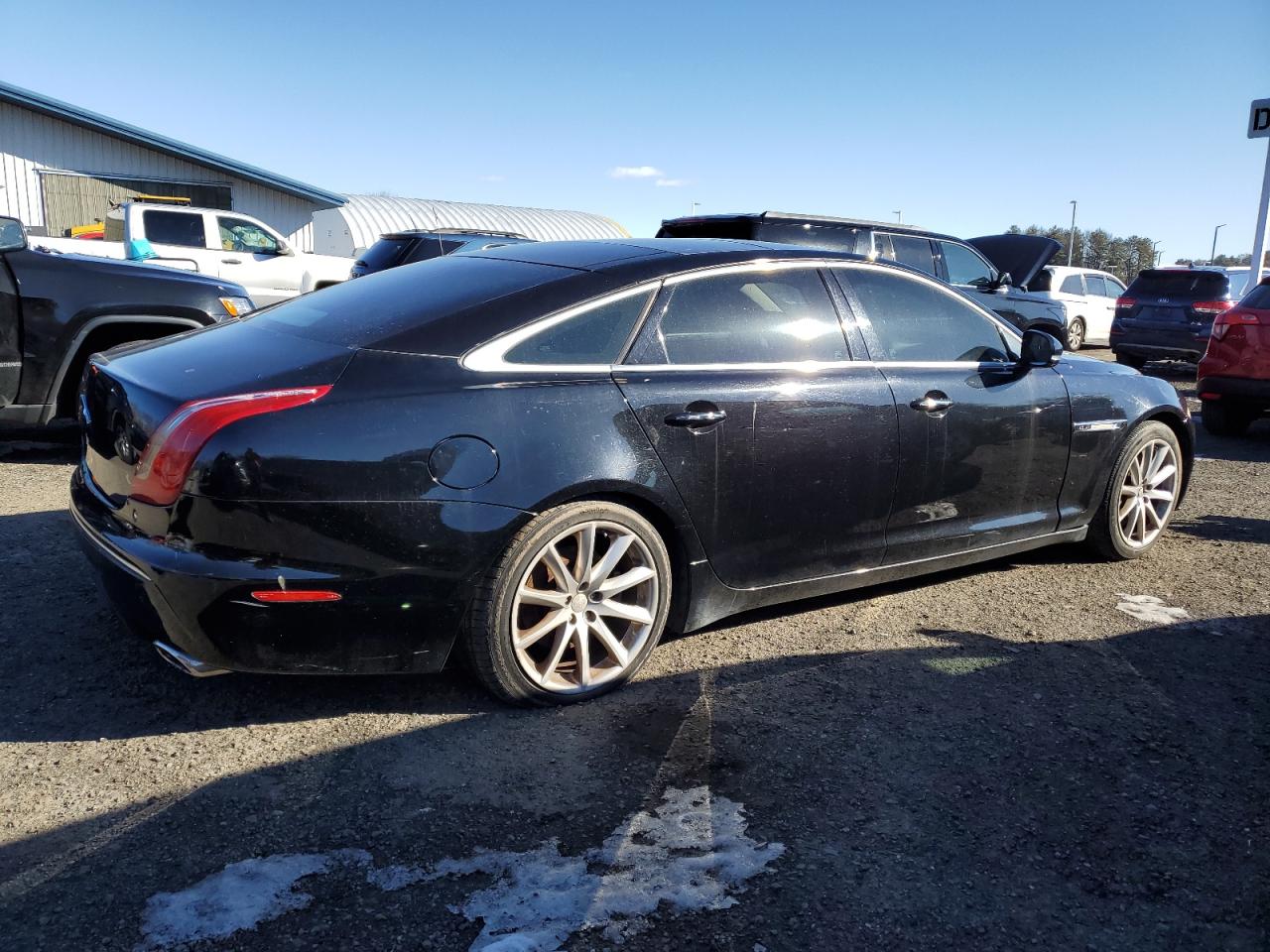 2011 Jaguar XJ - Image 3