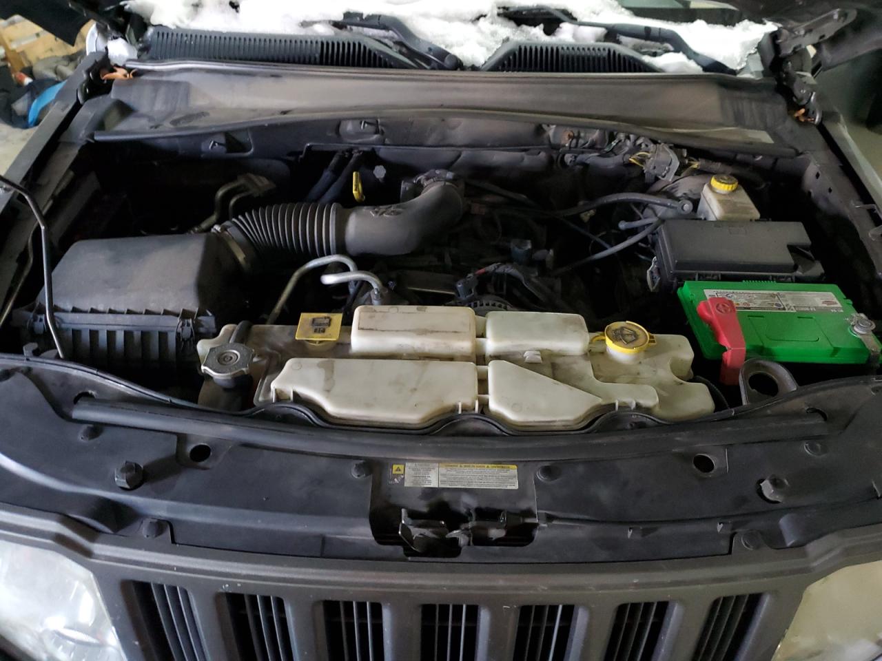 2012 Jeep Liberty (North America) - Image 12