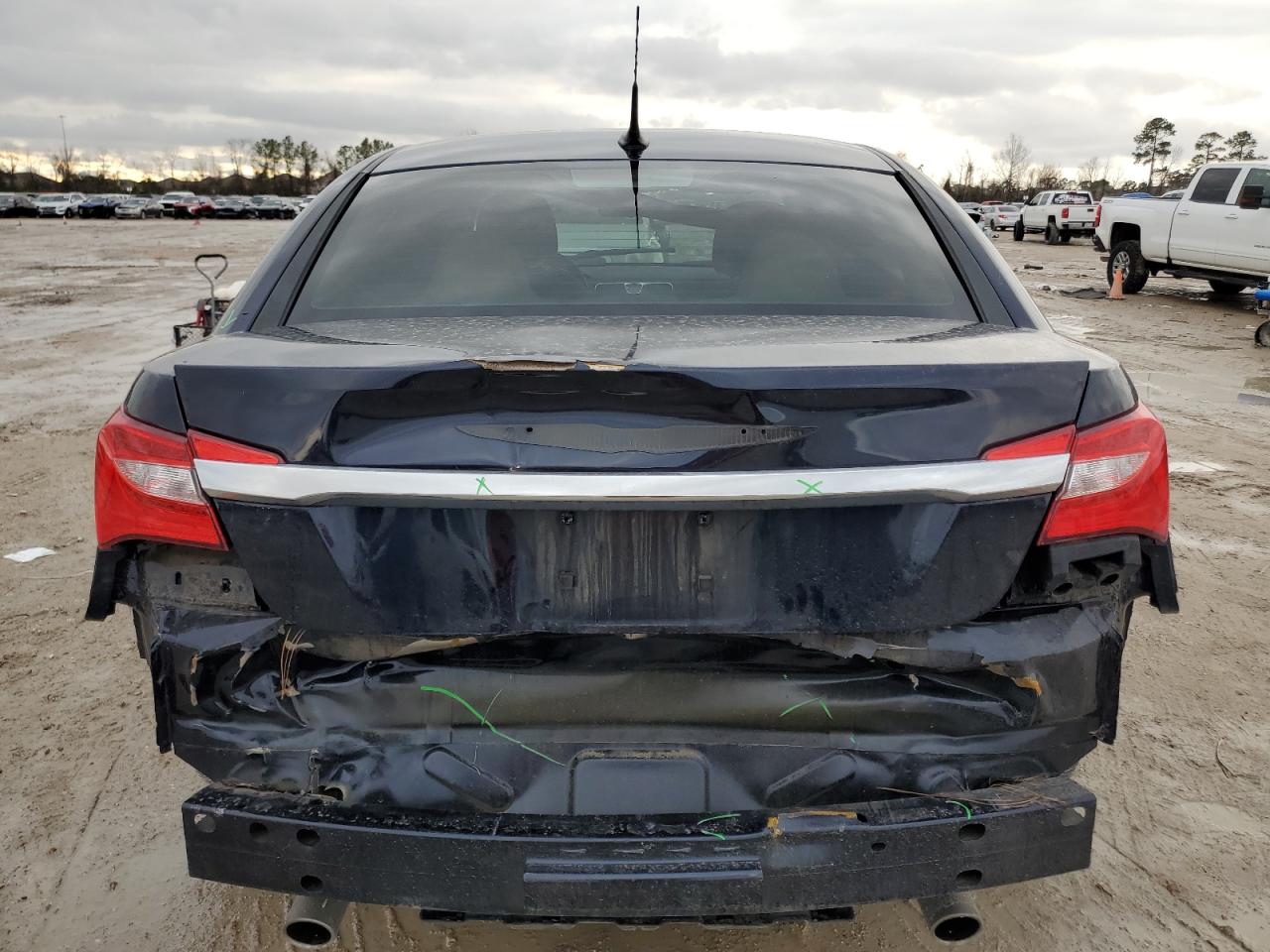 2011 Chrysler 200 - Image 6