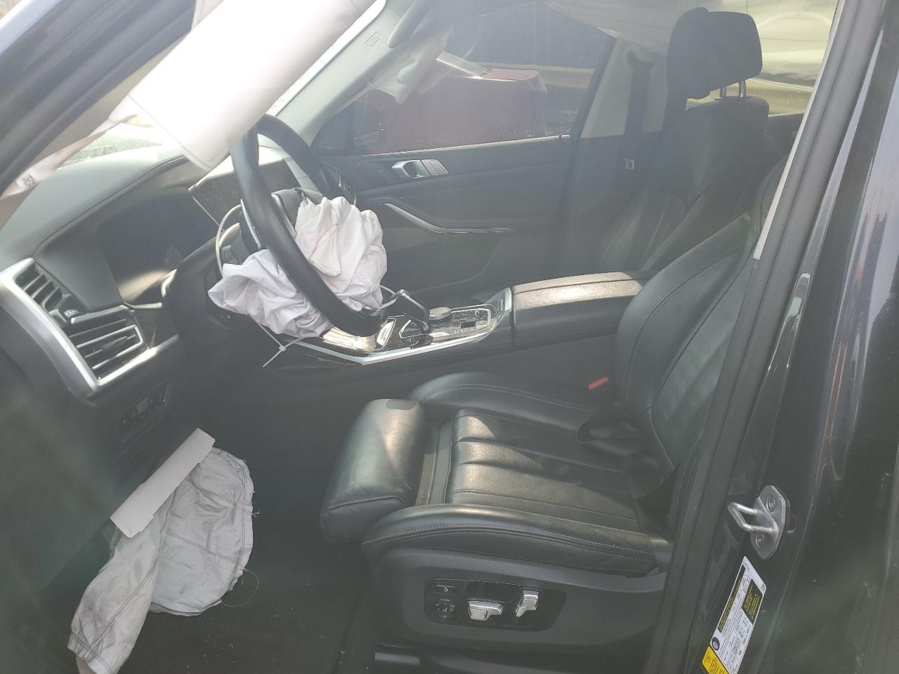 2021 BMW X7 - Image 7
