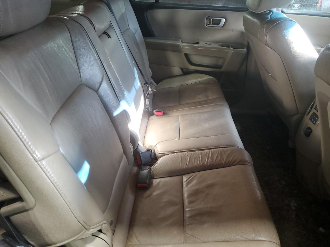 2012 Honda Pilot - Image 11
