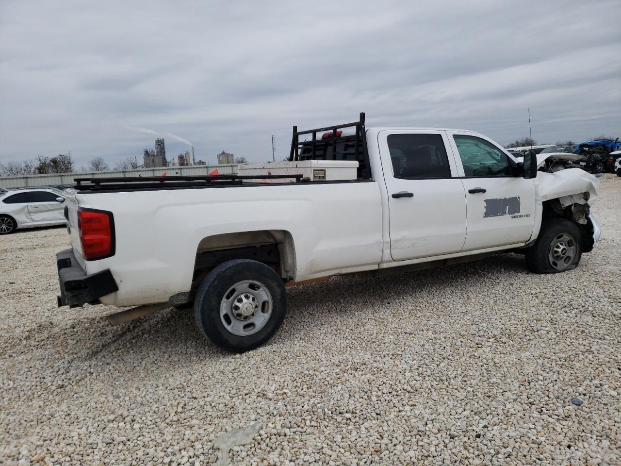 2015 Chevrolet Silverado - Image 3