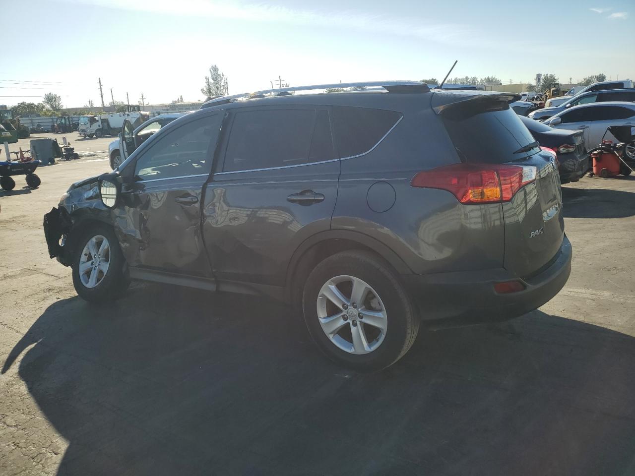 2014 Toyota RAV 4 - Image 2