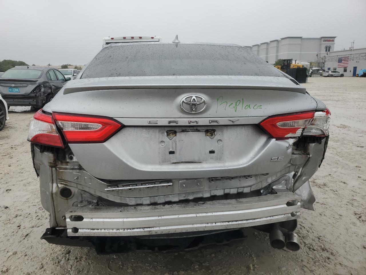 2020 Toyota Camry - Image 6